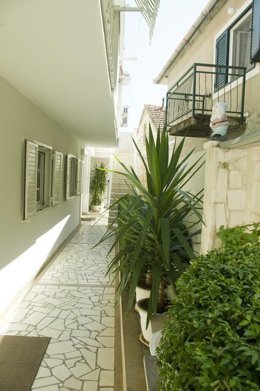Ivan I Matej Apartments Blace Exterior photo